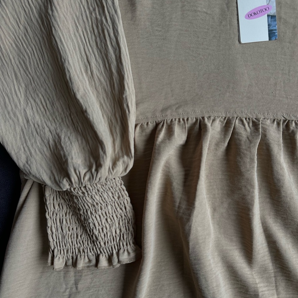 Dokotoo Tan Women’s Dress with Cuffed Sleeves - Picture 4 of 5